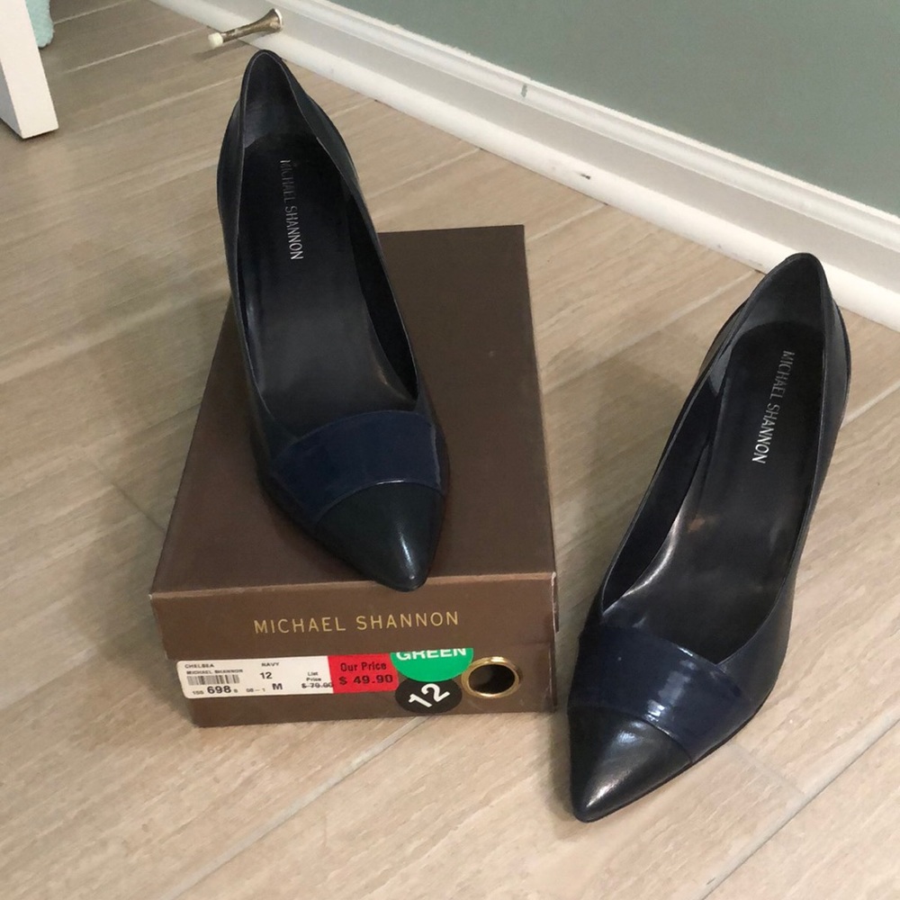 Heels (shoes)